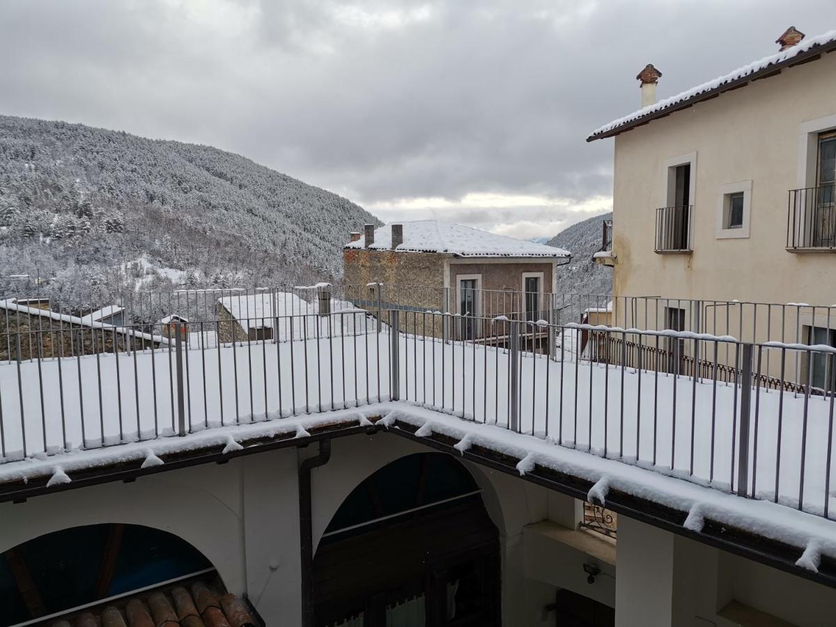 Piazzetta Del Forno Grazioso Bilocale Ad Assergi Exterior foto